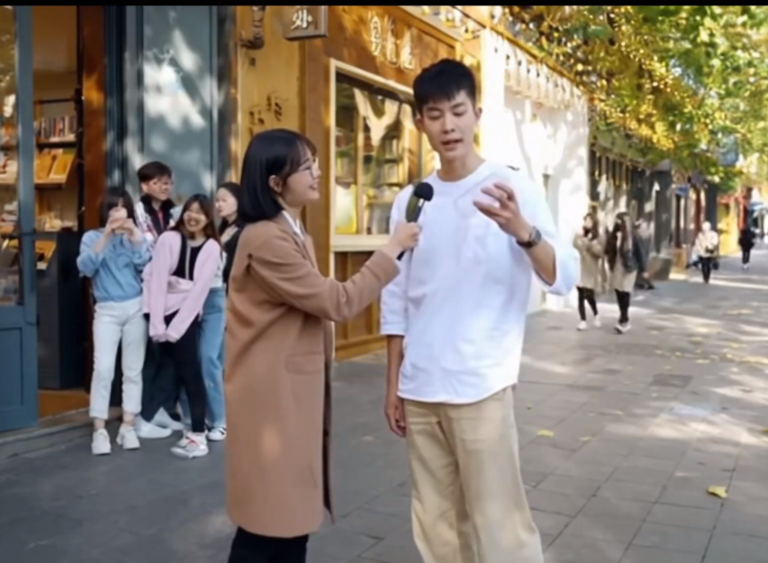 Coze工作流：一键生成“SORA2街头采访“短视频，全流程保姆级教学-AI创作学习-提示词应用-短视频玩法野草AI资源学习网